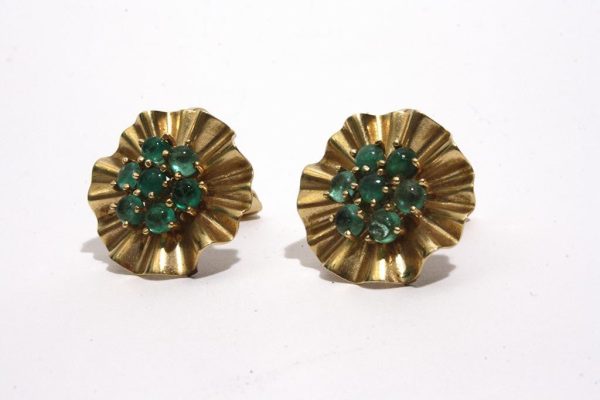 1940s TRABERT HOEFFER MAUBOUSSIN Gold and Emerald Earrings Fashion