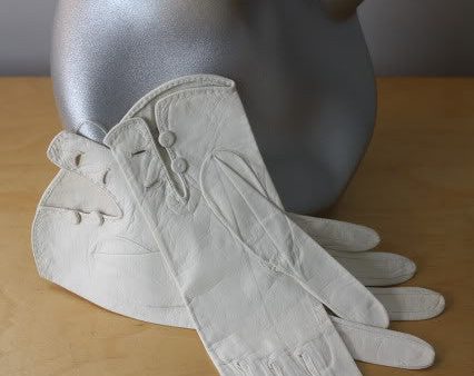 1950s HERMES Unused White Leather Gloves Online